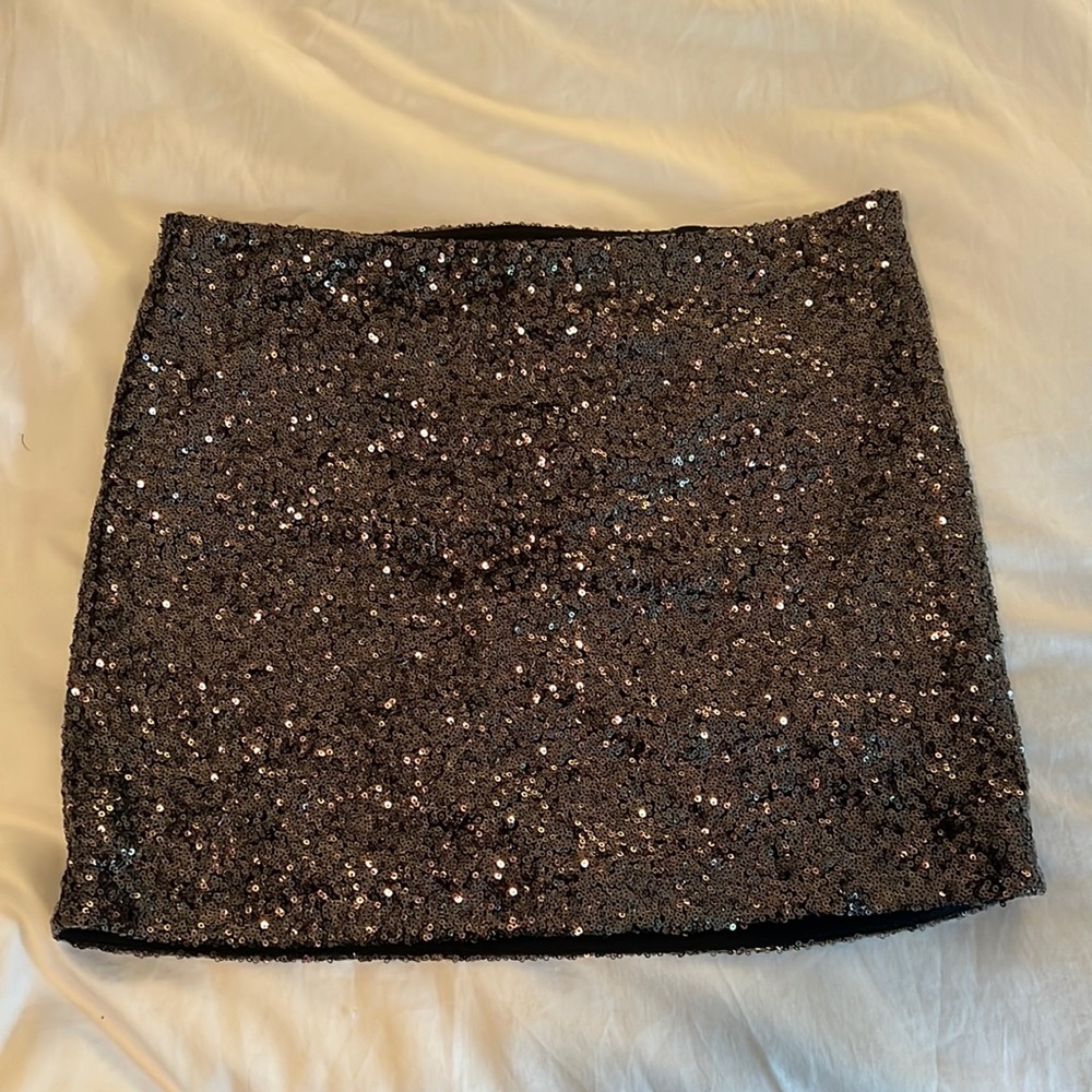 Sequin Mini Skirt - Guess, Size L. Sparkle on your next night out!